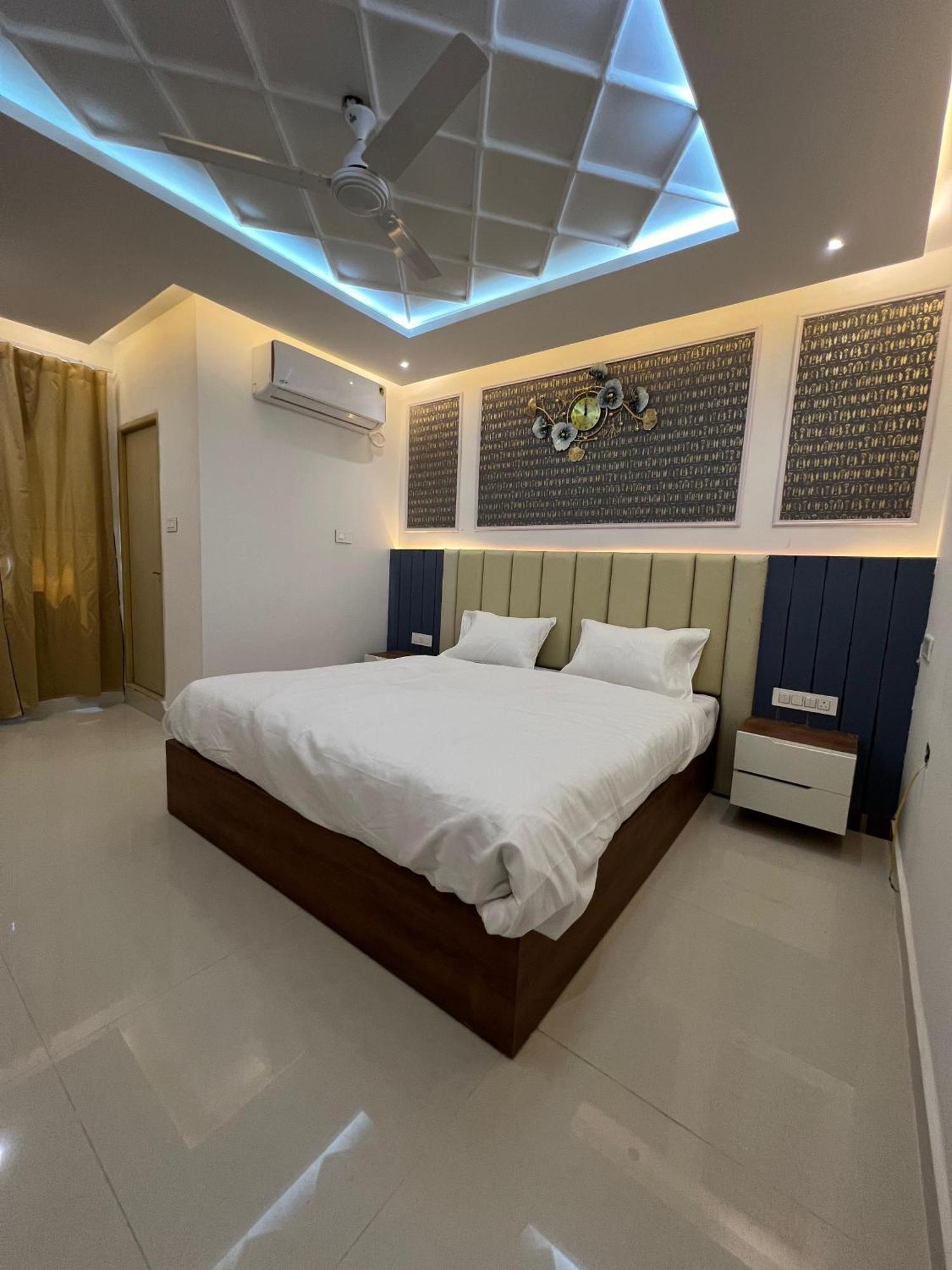Snr Venus Hotels Tirupati Zewnętrze zdjęcie